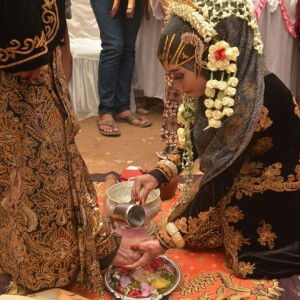 Ayu Novita profile icon