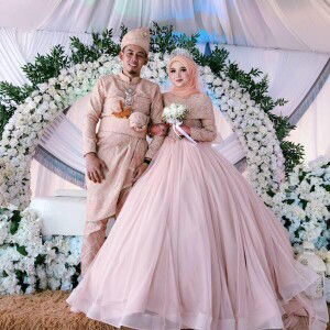 Ayu Hamdani profile icon