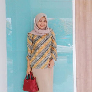 Rina Mariyana Latifah profile icon