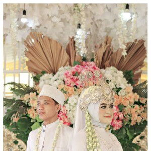 Elok Lestari profile icon