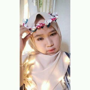 Evi Susanti profile icon