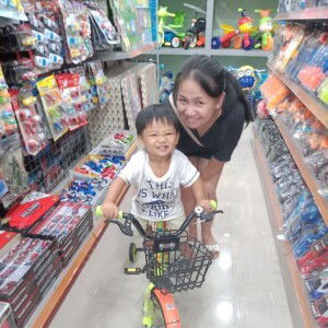 Diane Em profile icon