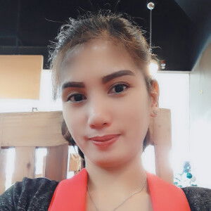 Alona Aguirre profile icon