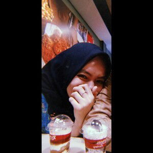 Dini Arianti profile icon