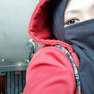 Widy Widiia profile icon