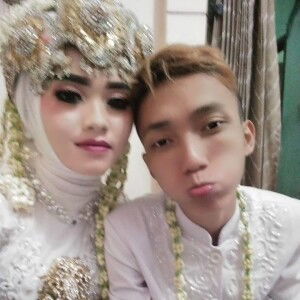 Devi Oktaeni profile icon