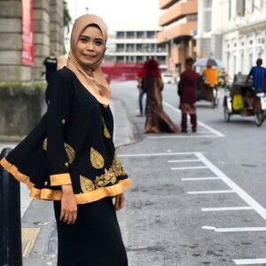 Anis Azlina profile icon