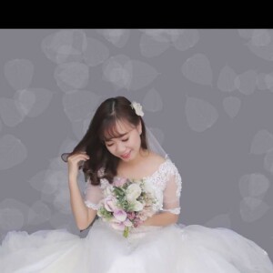 Chi Hoàng profile icon