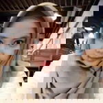 annisa anggraini profile icon