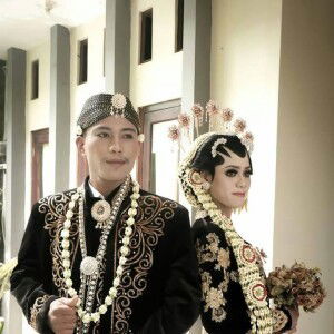 Yuniar Siti Aminnatun profile icon