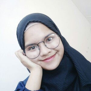 Qhasya Azura profile icon