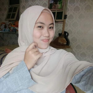 novita dewi profile icon