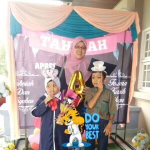 Haznie Elyza profile icon