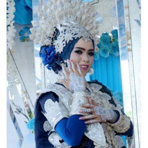 Unhy Wahyuni profile icon