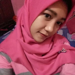 Dewi Rahmawati profile icon