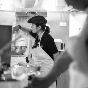 Tya Listya profile icon