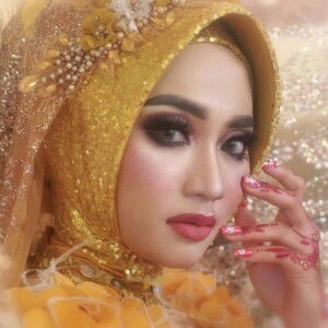 Desi Irsanti profile icon