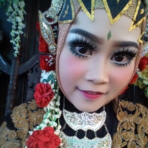 Yunnita Sarii profile icon