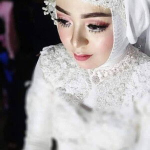 Yhunie VEa profile icon