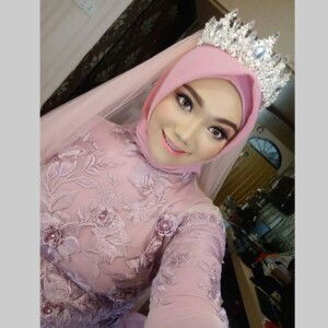 Melanie Apriliani Putri profile icon