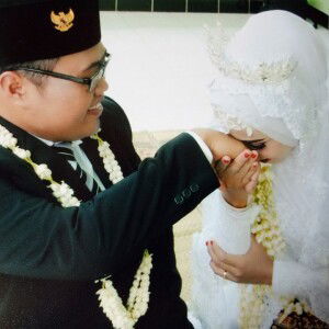 Atik Yunianti profile icon