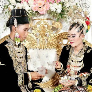 Wulan Febrianti profile icon