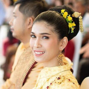 Aomzy Khammanee profile icon