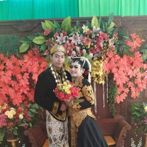 Eka Qonitah Sari profile icon