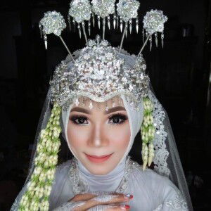 IstiSalon profile icon