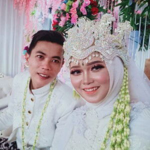 Stefani Lutfi profile icon