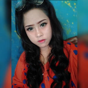 Rii RIANEYS profile icon