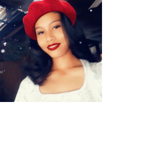 Mâdēłÿñ Mañqūîqūîs profile icon