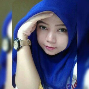 Laelly Fitrie profile icon