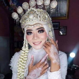 Siti Fahrizha profile icon