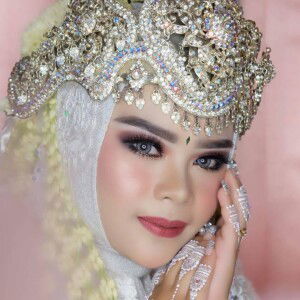 Rikha Yulisthina profile icon