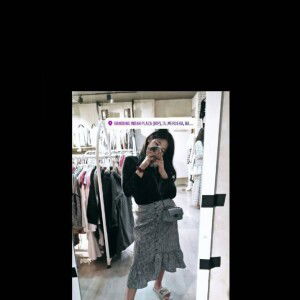 Dina Maulia profile icon