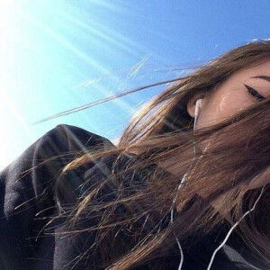 Annisa Wahyuning Tias profile icon