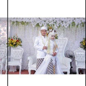 Henty Nur Haeni profile icon