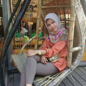 Dwi Andini profile icon