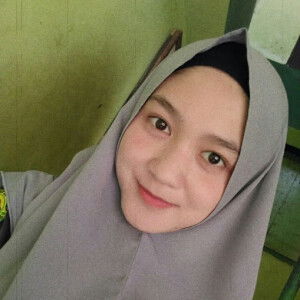 Intan Kartikasari profile icon