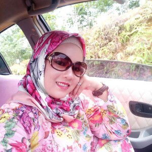 Maryam Nayla profile icon