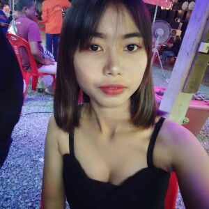 Fah Pwarisa profile icon