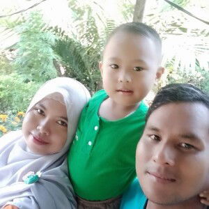 Indri Riani profile icon