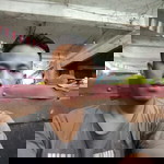 Holid Lay profile icon