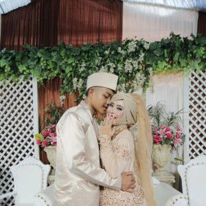 Putri Pratama profile icon