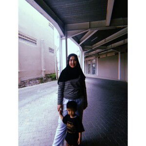 Rohmah Komala Sarii profile icon