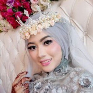 Sri Rahayu profile icon