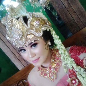 Riieaa Adi Septiani profile icon