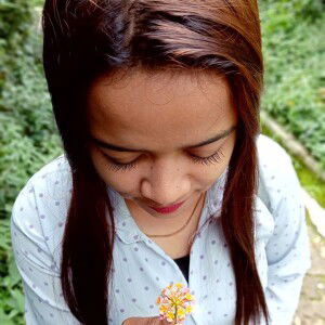 Tira Septi Sania profile icon