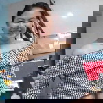 Julia Atsituab profile icon